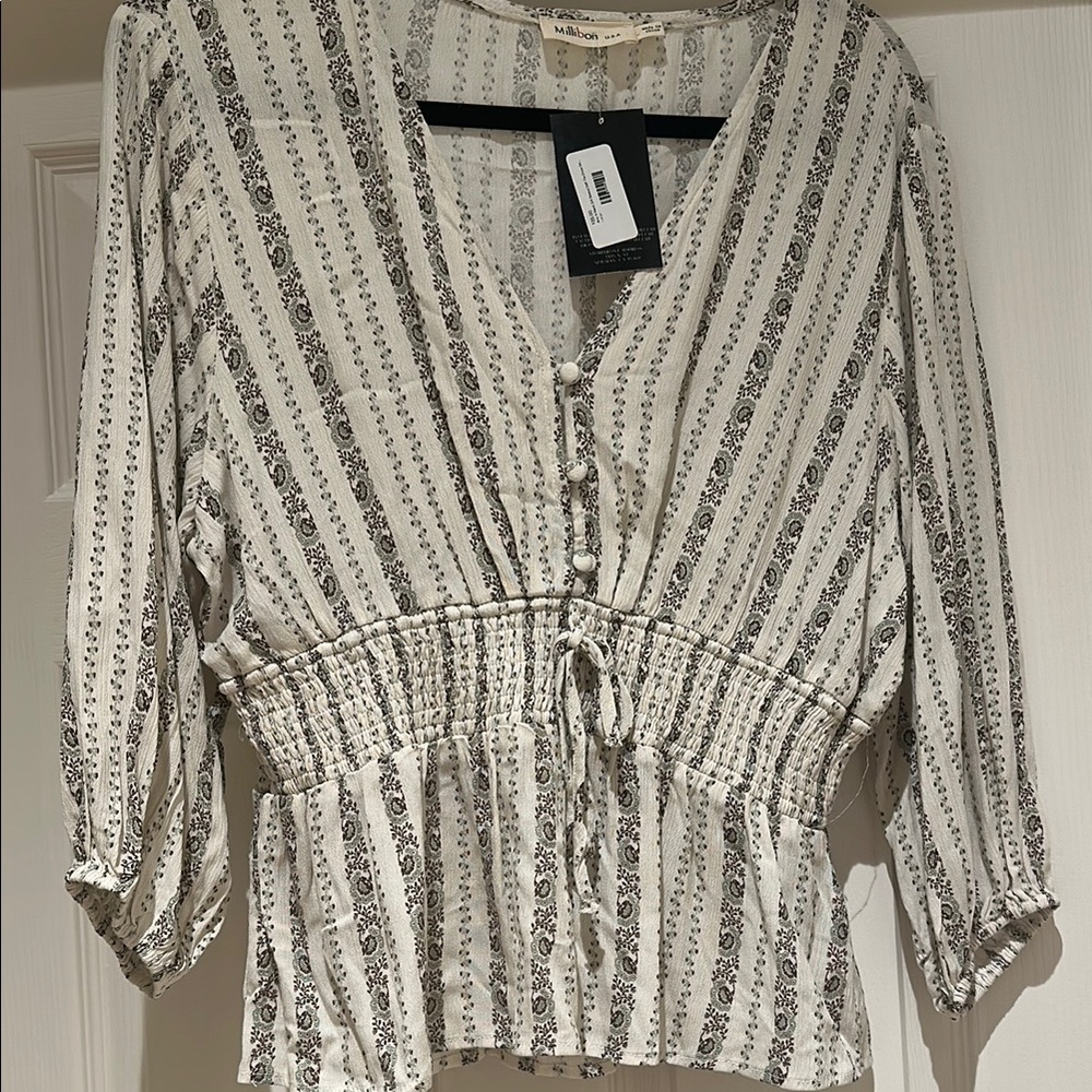 Cream and floral Blouse NWT
